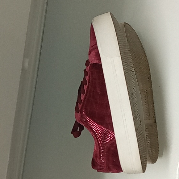 Ladies guess sneakers - Picture 6 of 6